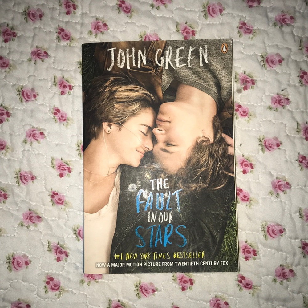 book “The Fault In Our Stars” by John Green